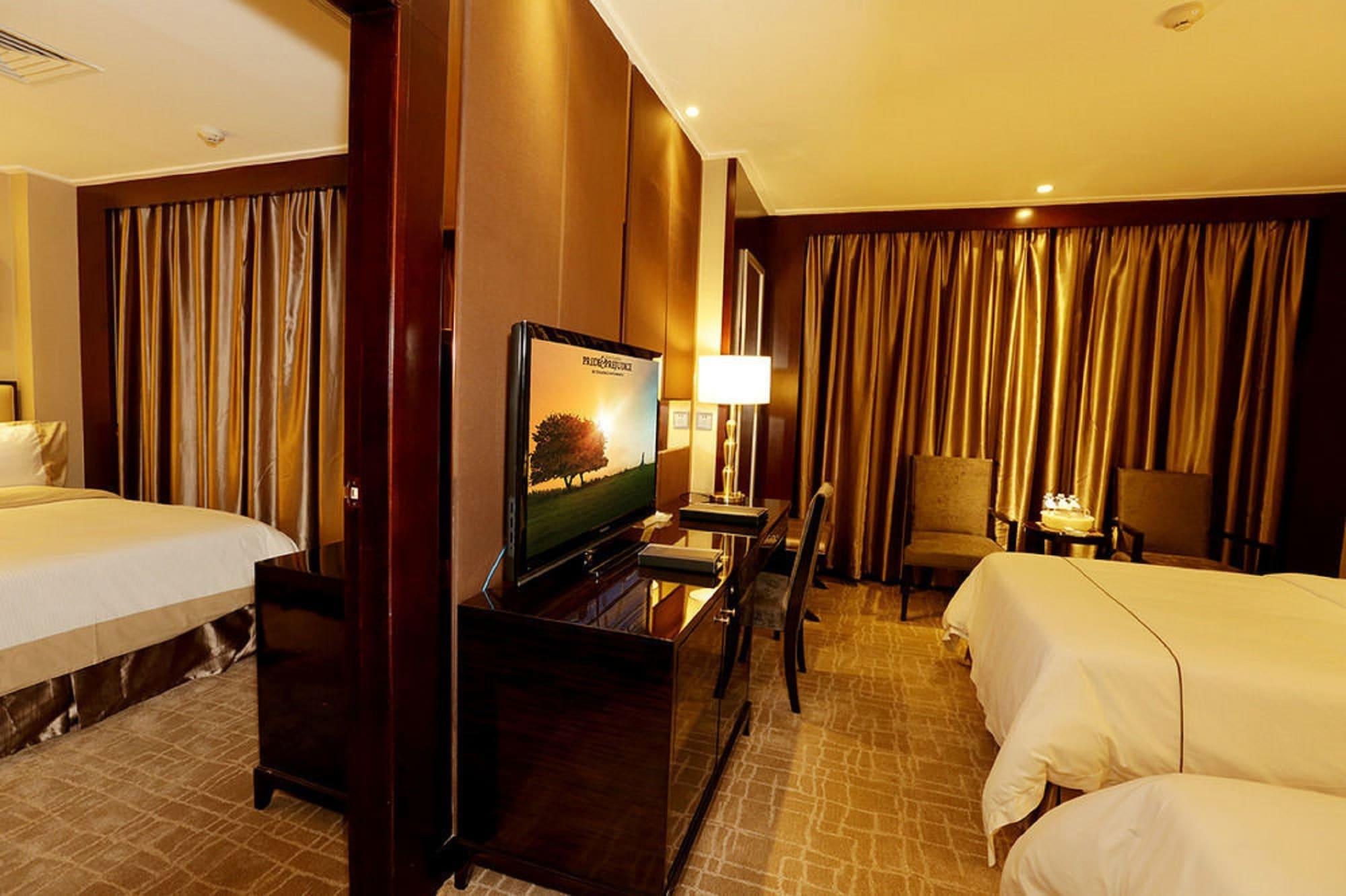 Mandarin Hotel Kuangcsou Kültér fotó