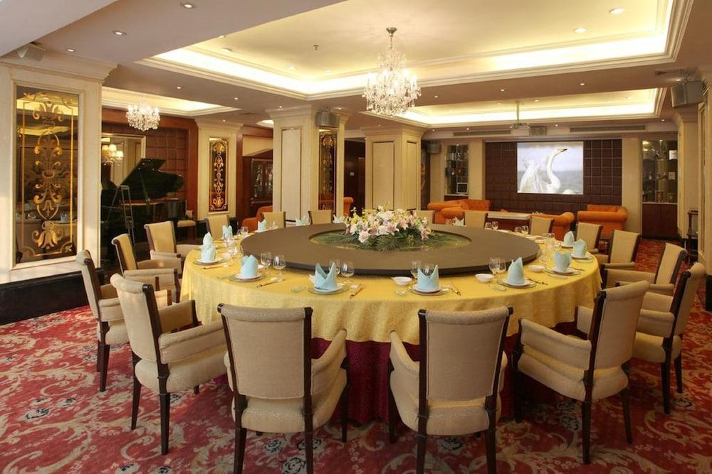 Mandarin Hotel Kuangcsou Kültér fotó
